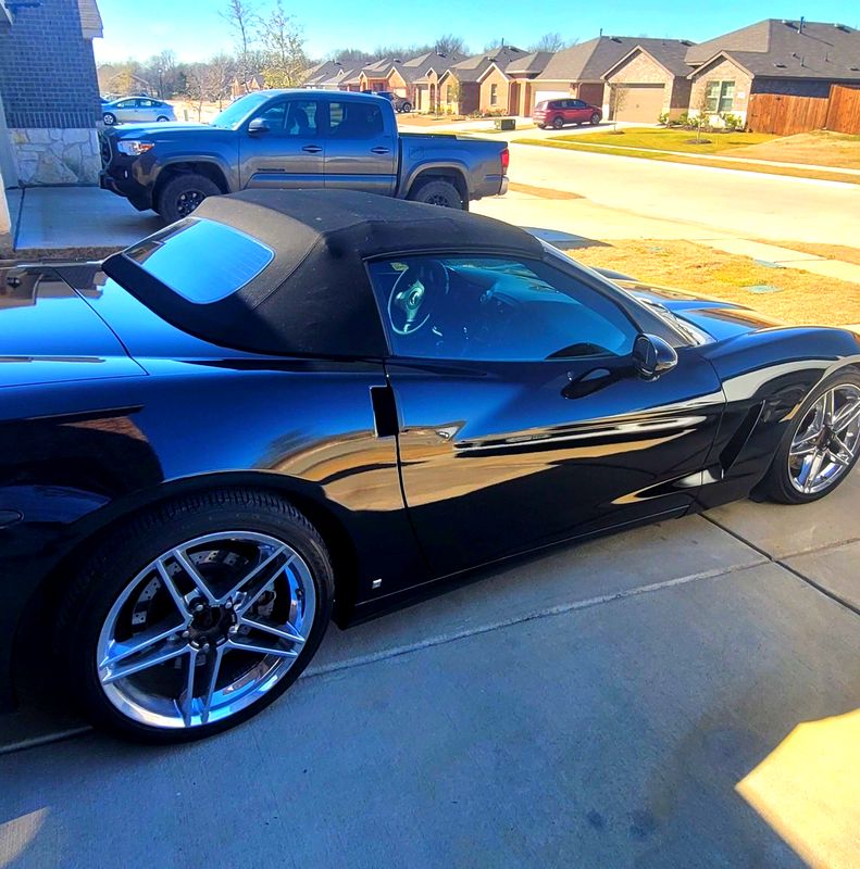Full & Partial Vehicle Wrap
