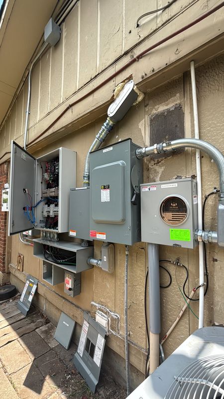 Circuit Breaker Installation and Repair