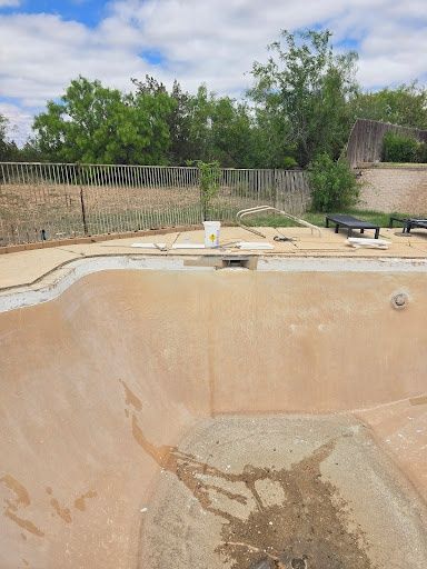Pool Remodeling and Rennovation