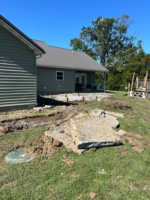 Tunnel's To Towers - ADA Compliant, Deck and Bath