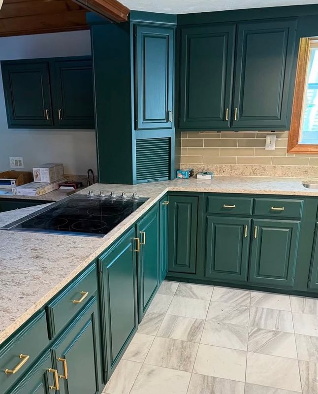 Kitchen and Cabinet Refinishing