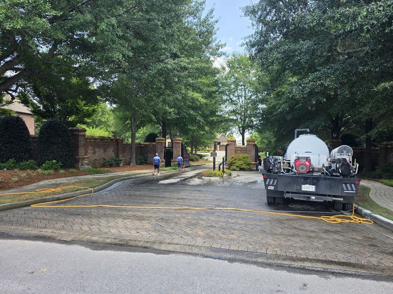 Driveway and Sidewalk Cleaning