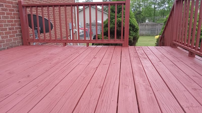 DECKS