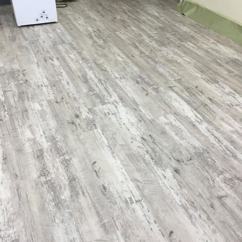 Vinyl and Laminate Flooring