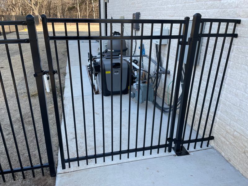 Gate Installation and Repair