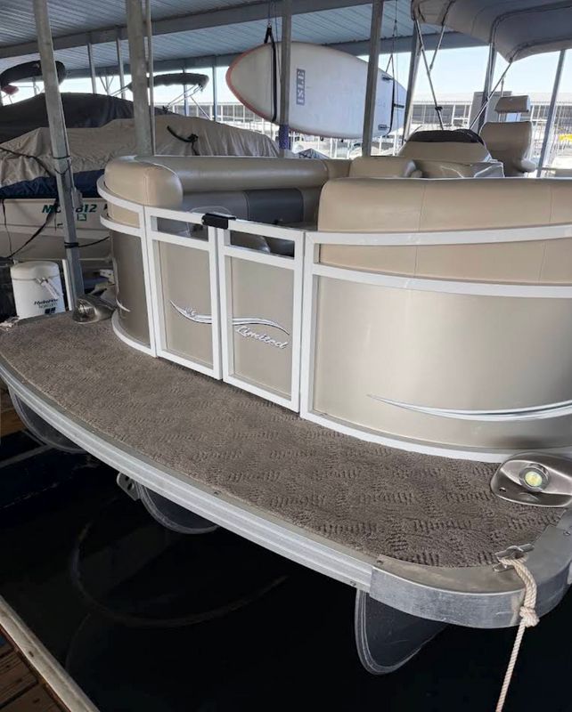 Pristine Polishes: Unmatched Boat and Auto Care