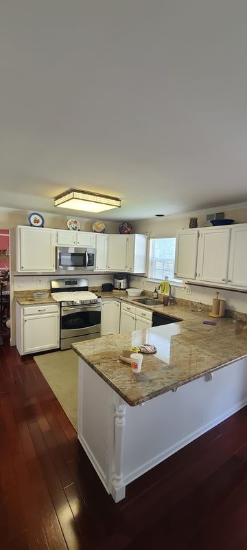 Kitchen and Cabinet Refinishing