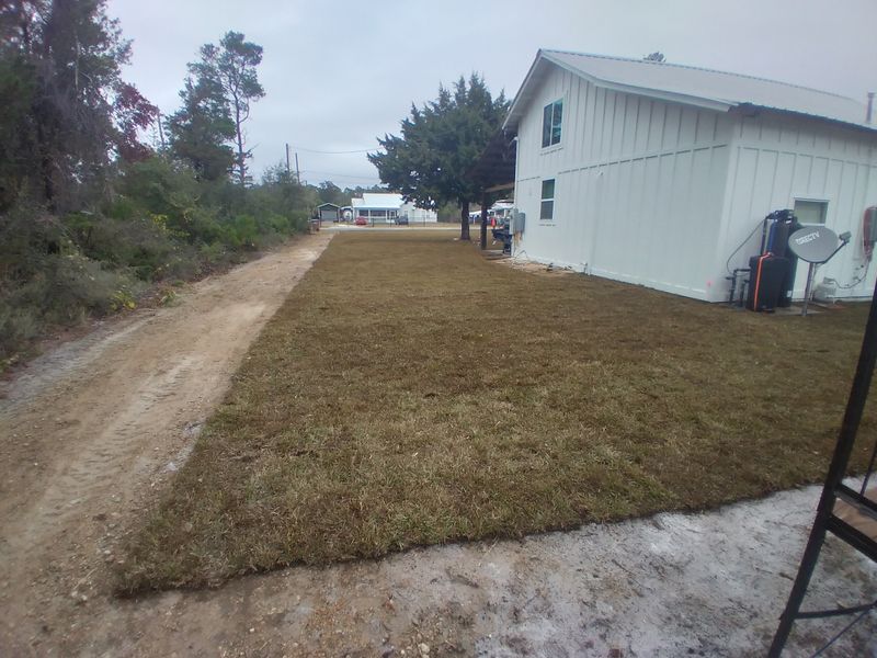 Landscaping & lawncare services