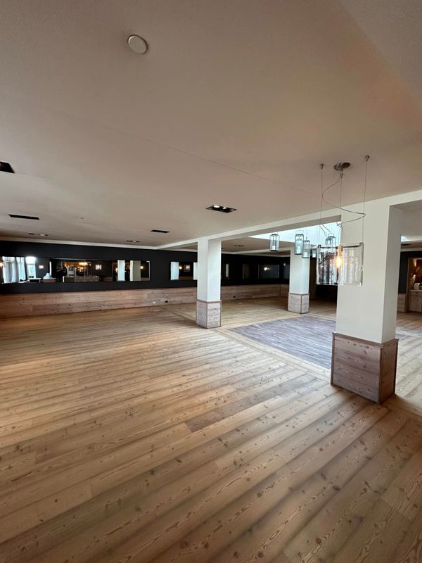 Hardwood Refinishing
