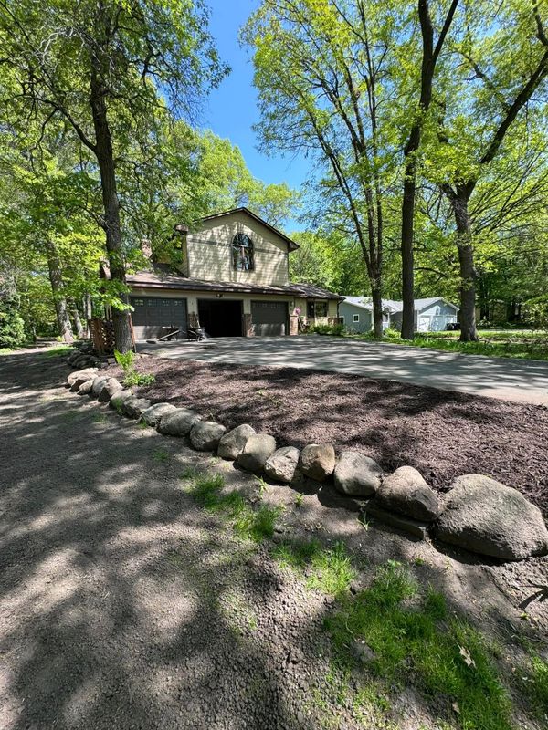 Mulch & Rock Beds