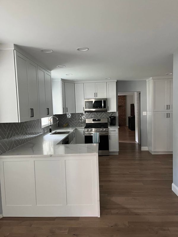 Kitchen Backsplash Installation