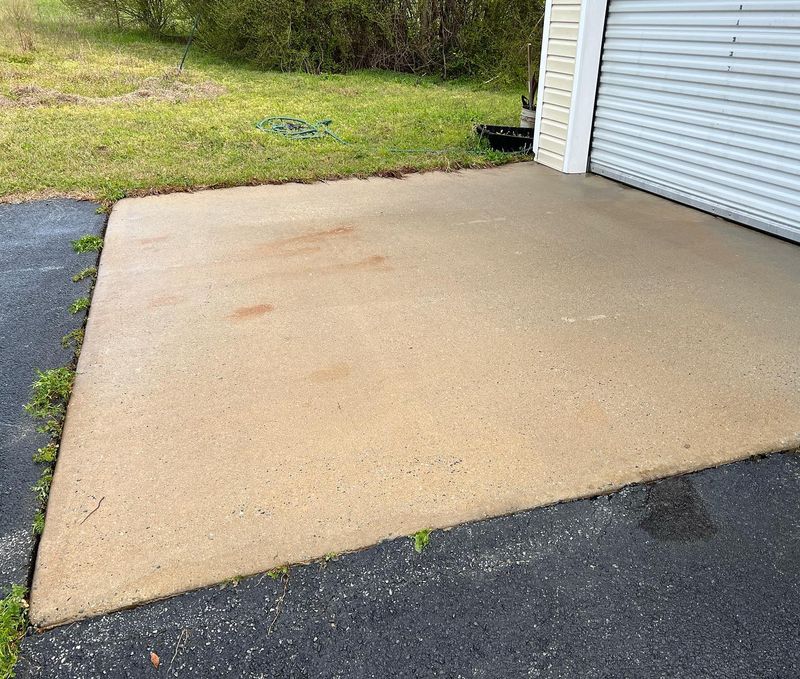 Driveway and Concrete Cleaning