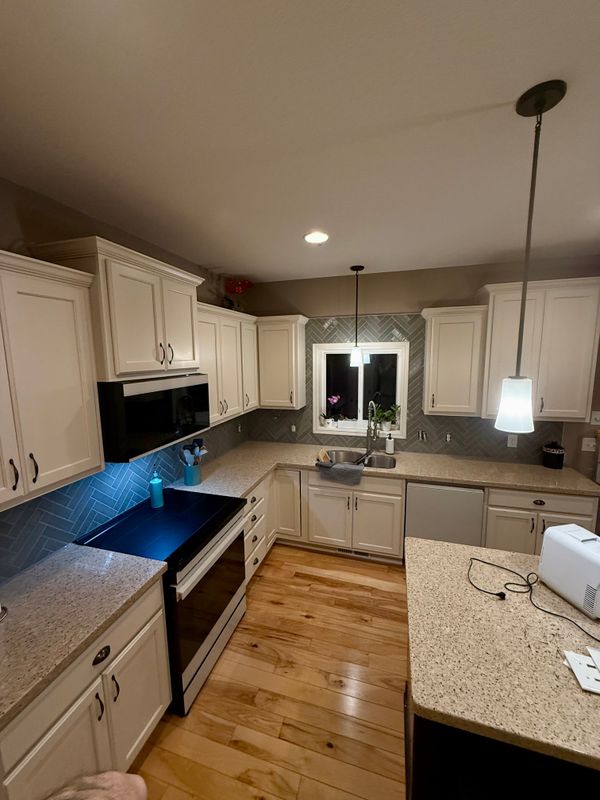 Kitchen Backsplash Installation