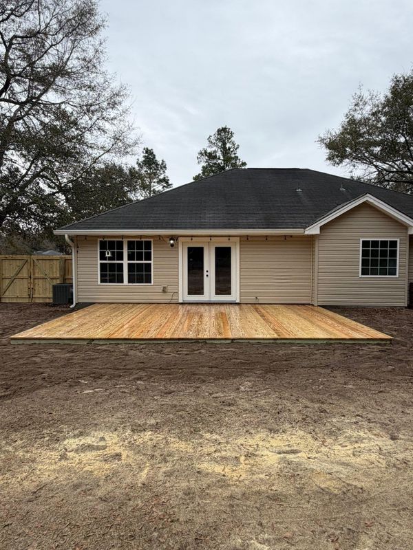 Deck & Patio