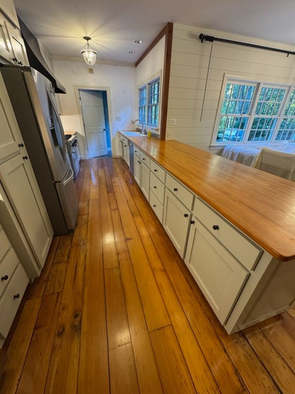 Cabinets 