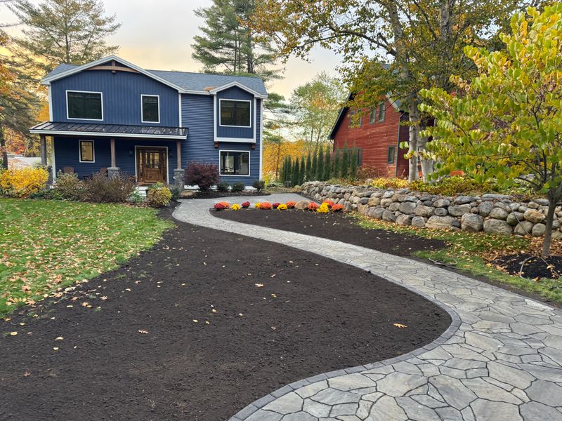 Glen Lake paver patio and walkway