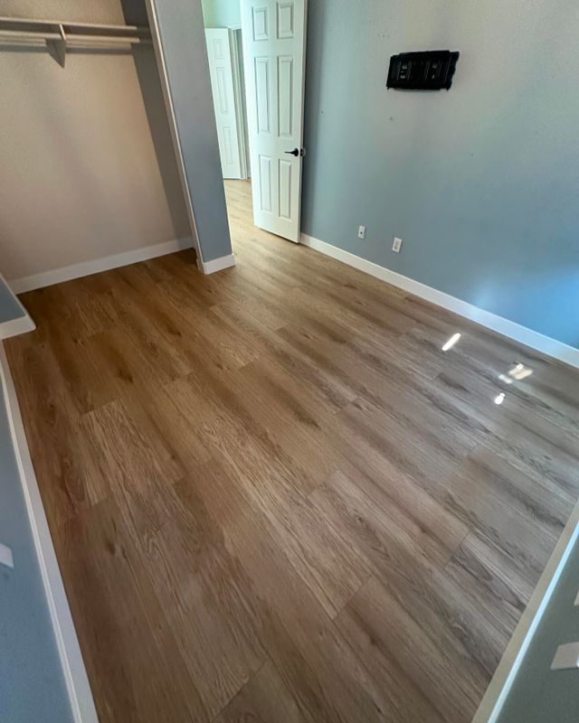 Laminate Floor Install