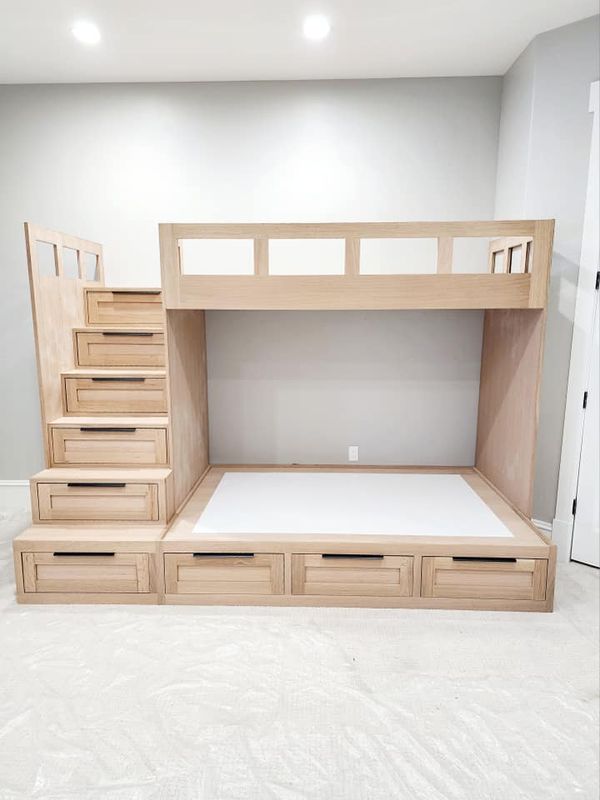Cabinent Maker