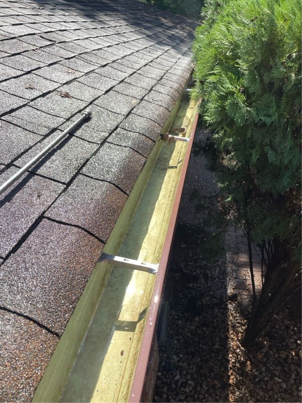 Revitalizing Quail Valley: A Power Pressure Wash Masterpiece in Gutter, Walkway, Deck, and Wall Transformation
