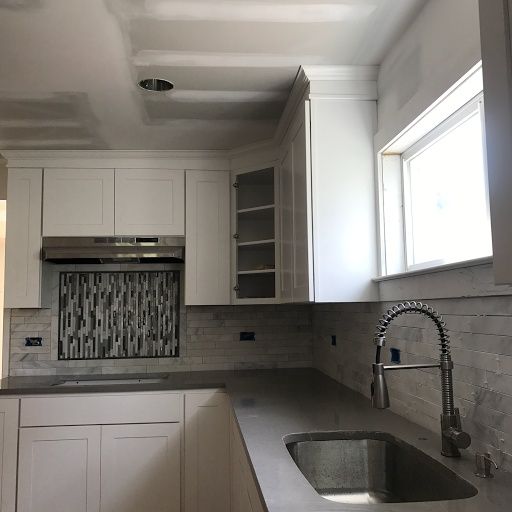 Kitchen Backsplash Installation
