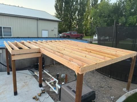 Custom decks & handrails