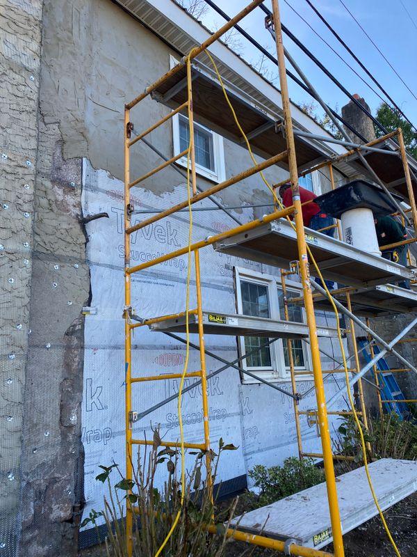 Stucco/Dryvit