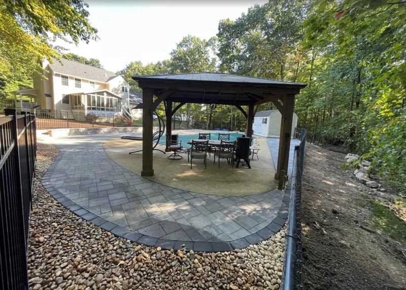 Hardscaping - Patios, Walkways, Retaining walls