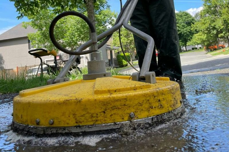 Commercial Pressure Washing