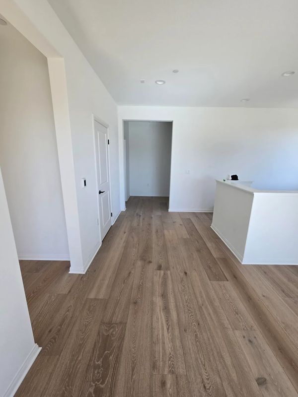 Vinyl and Laminate Flooring