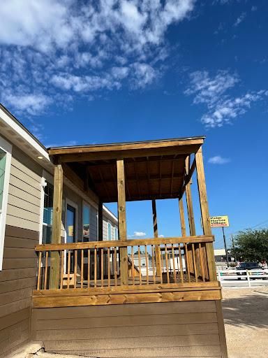 Porches & Pergolas