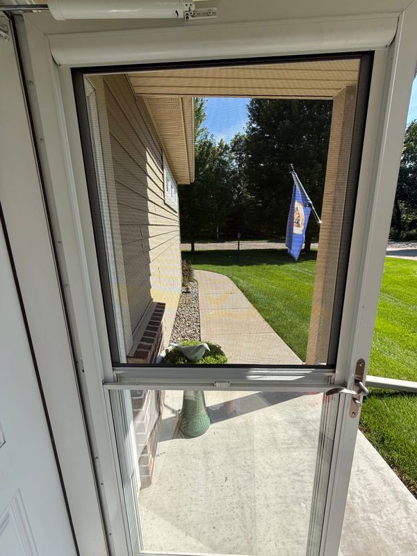 Larson and Anderson Rollup Screen Repair