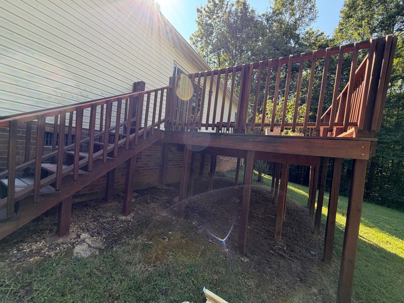 Deck and fence painting & staining