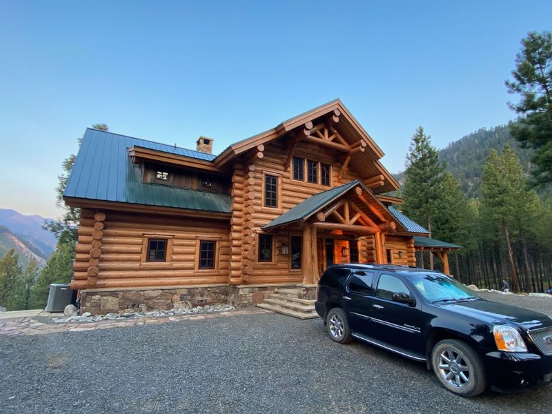 Log Homes Refinishing