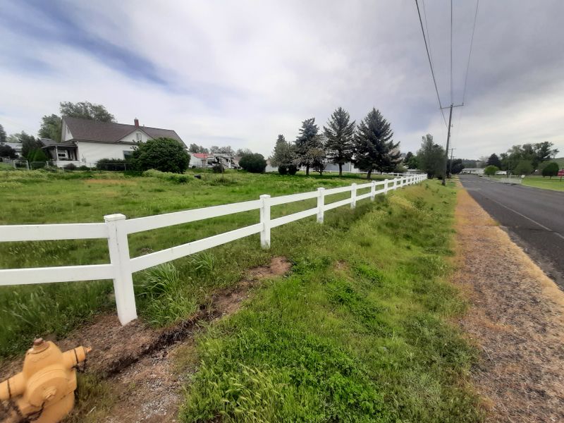 Vinyl Fencing