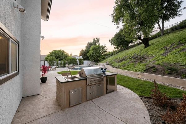 Outdoor Kitchen Construction