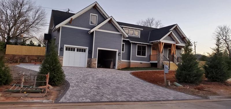 Residential Concrete &  Pavers