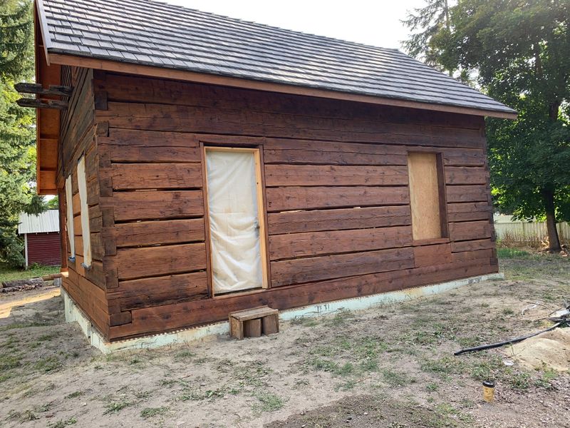 Log Homes Refinishing