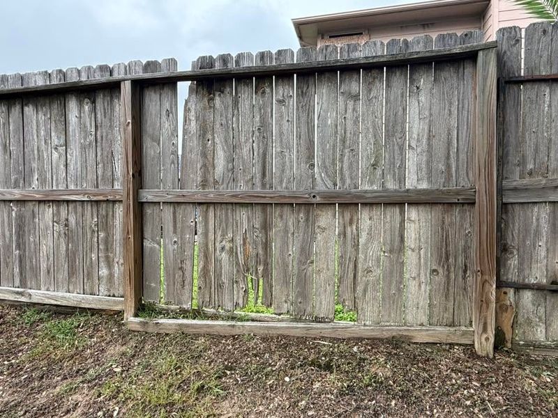 Commercial Fencing