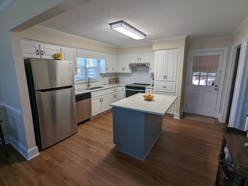 Kitchen and Cabinet Refinishing 