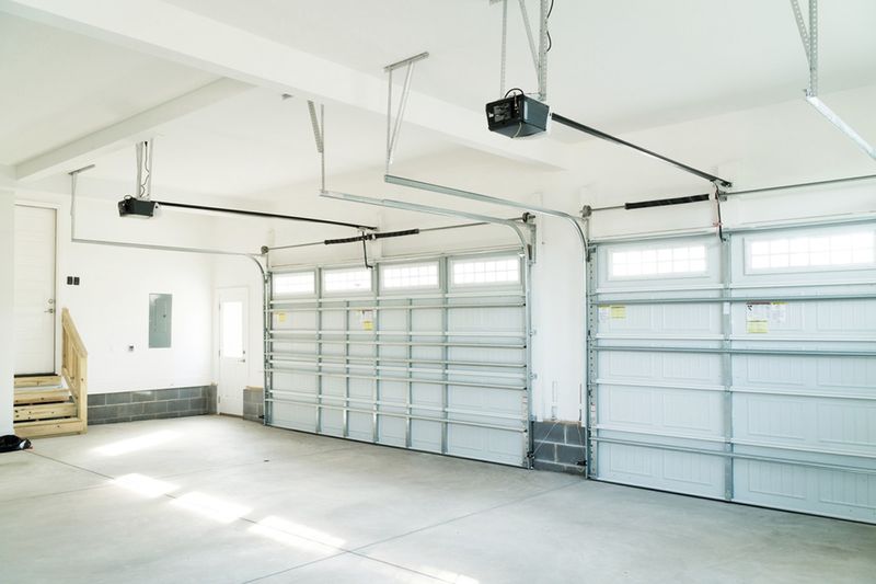 Garage Door Technician