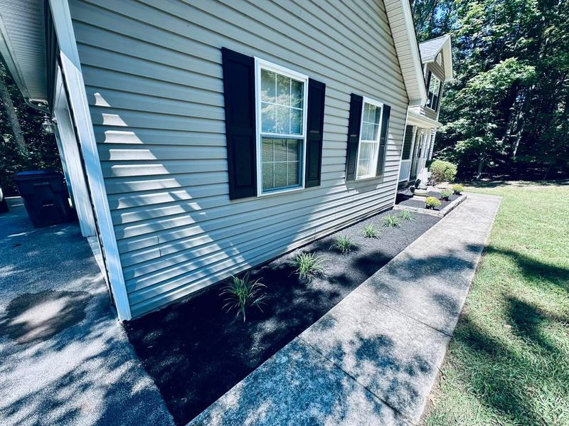 Mulch Installation