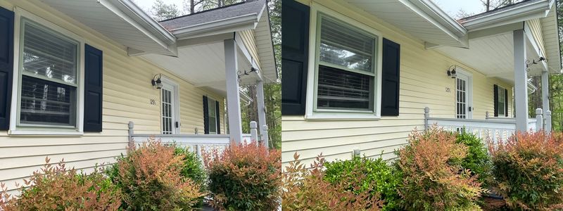 House Washing in Smith Mountain Lake, VA by Gunk B Gone Pro Wash – Trusted Local Experts