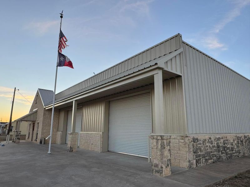 Barns and steel structures
