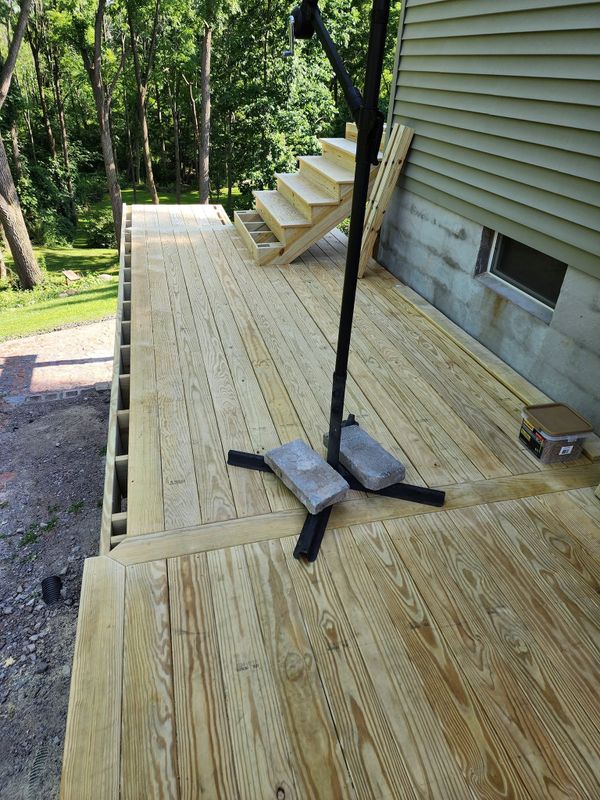 Professional Deck Building