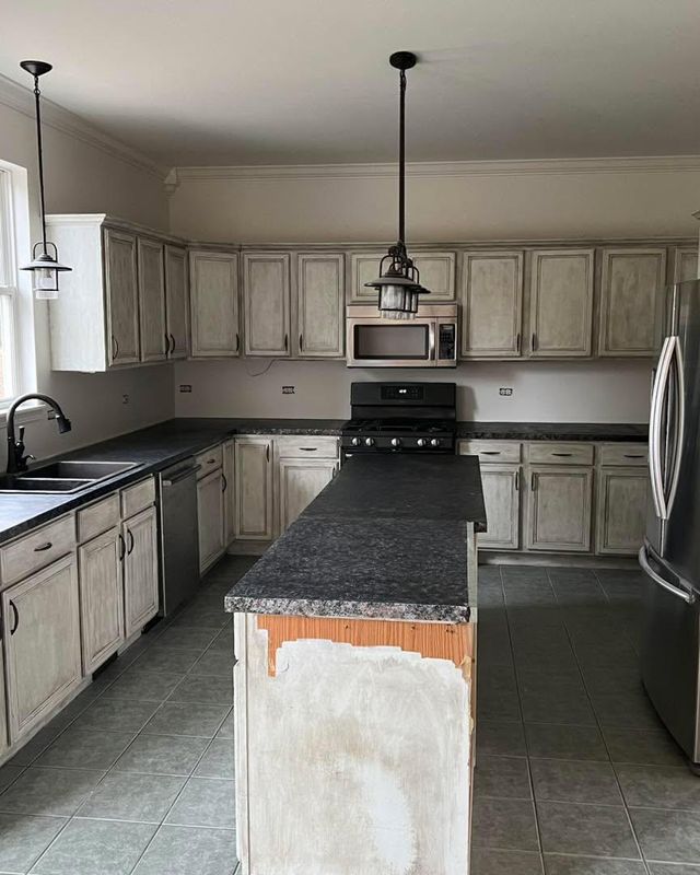 Kitchen and Cabinet Refinishing