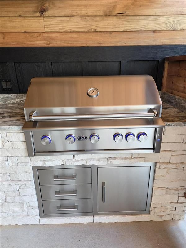 Outdoor Kitchen Construction