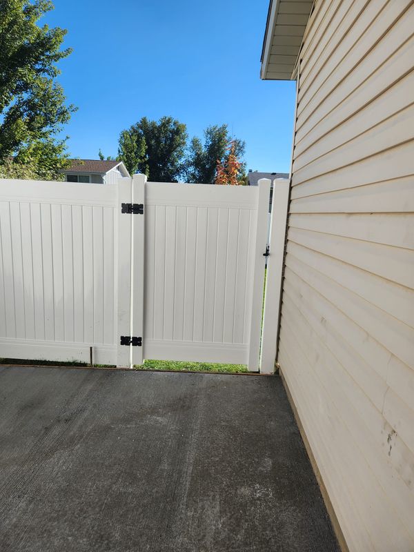 Vinyl Fencing