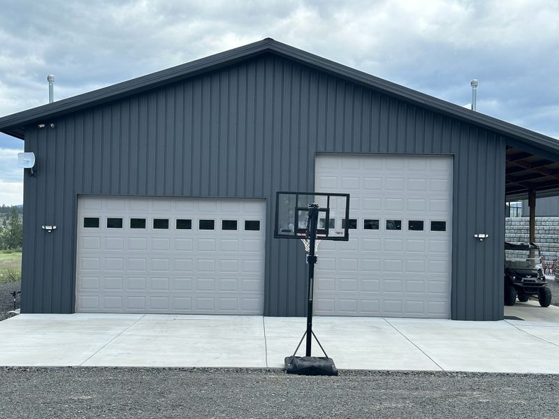 Metal Roof/Building