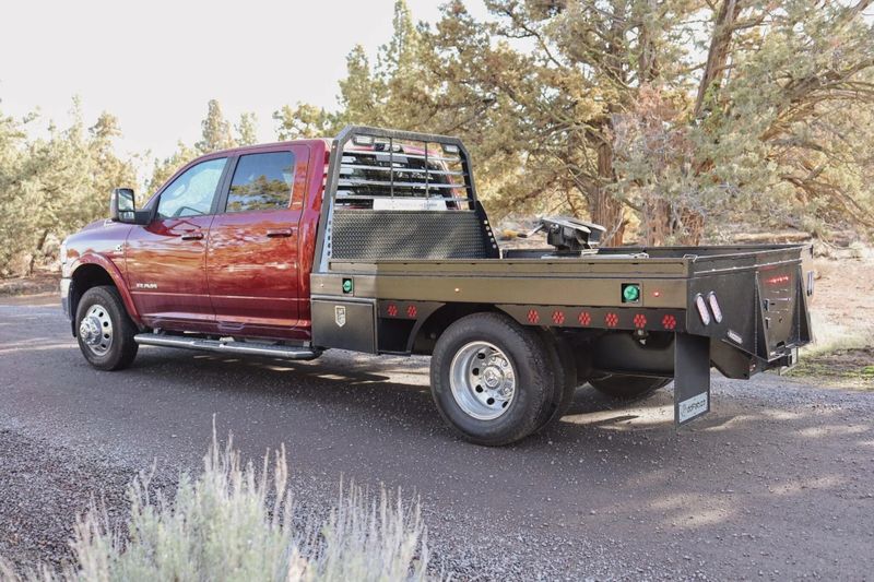 Custom Flatbeds