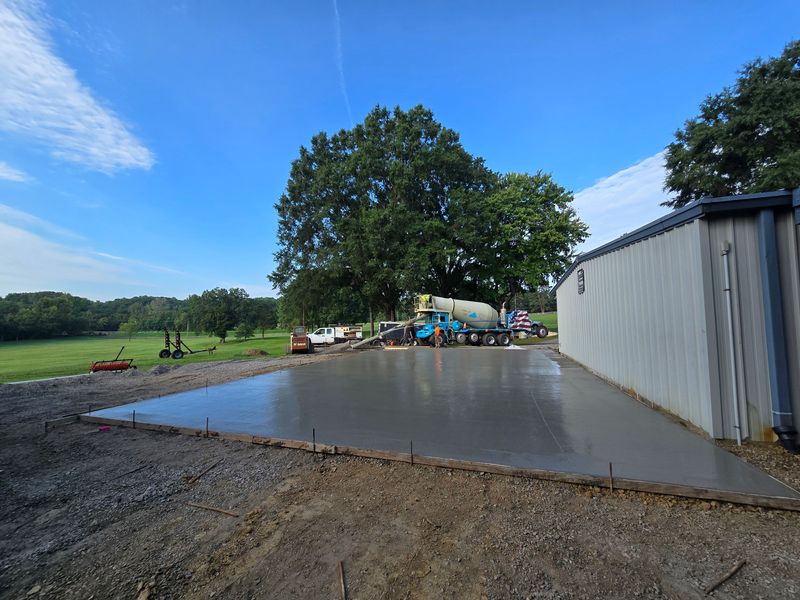 Concrete Pouring & Finishing